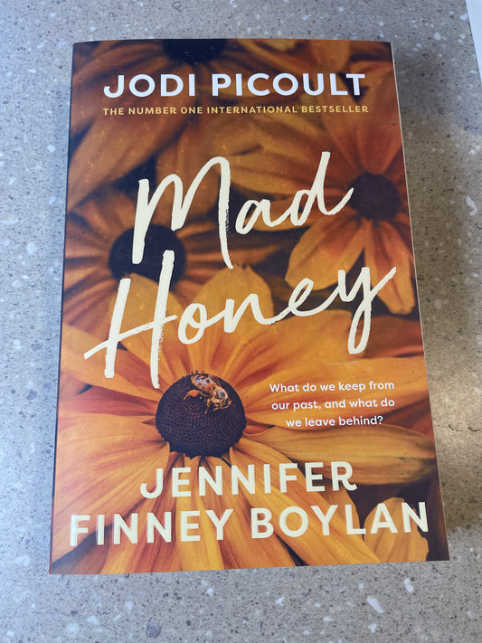 Book : Mad Honey Jodi Picoult & Jennifer Boylan