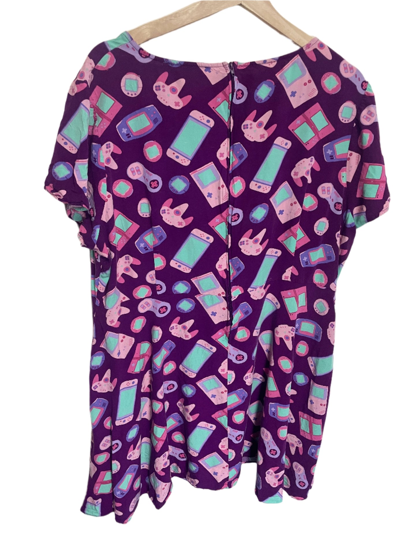 Black friday size 18 purple gamer girl dress.