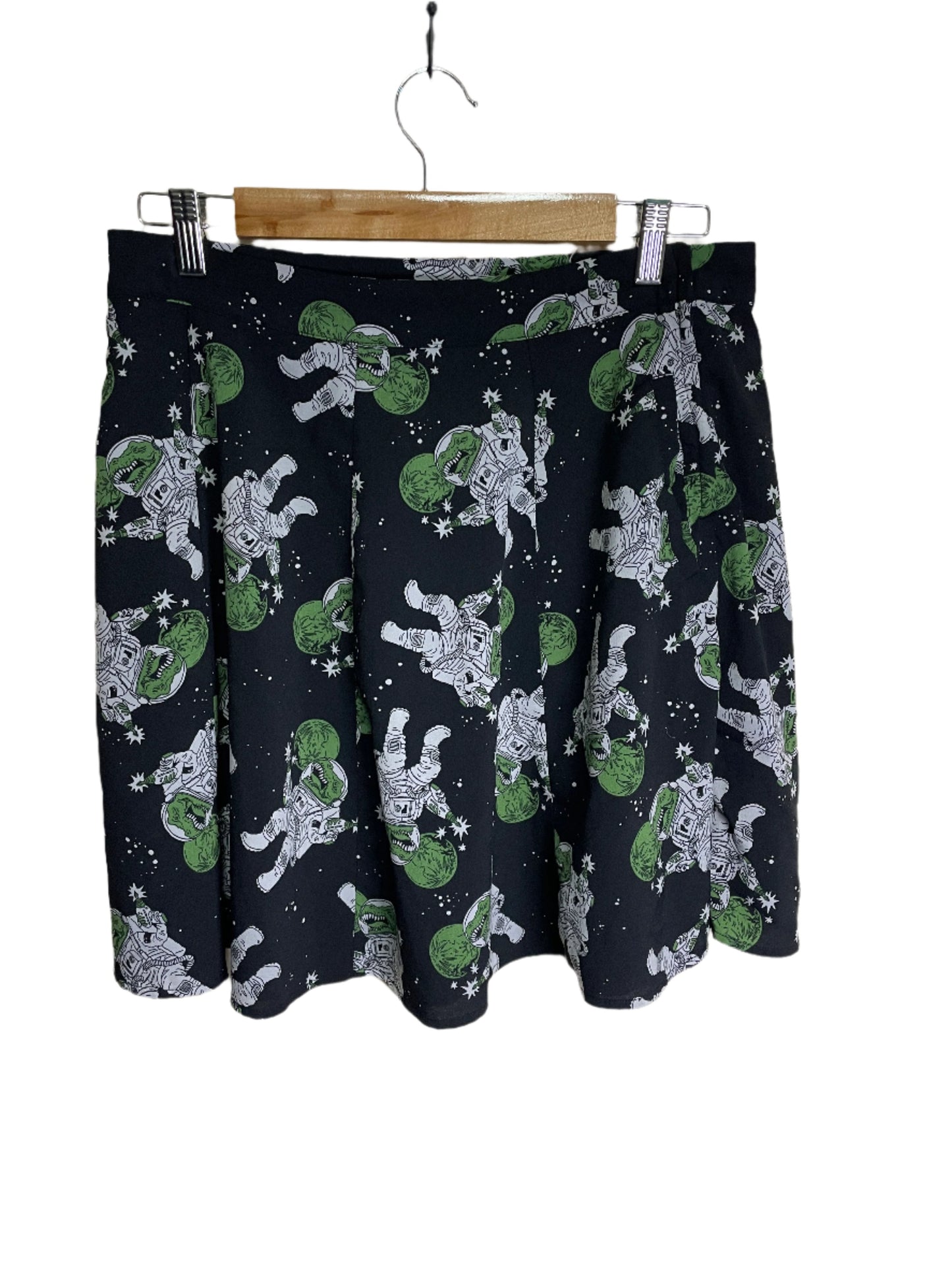 Women's blackfriday dinosaur space skirt size 14