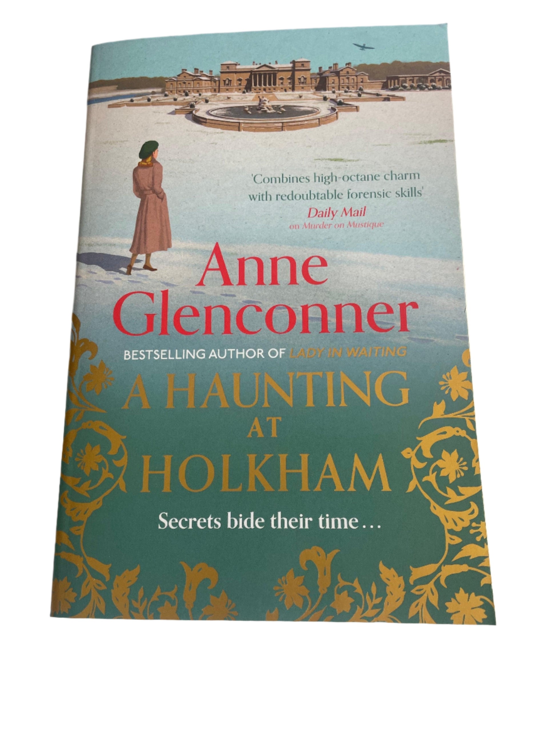 Book : A Haunting at Holkham by Anne Glenconner - Scroll through thrift