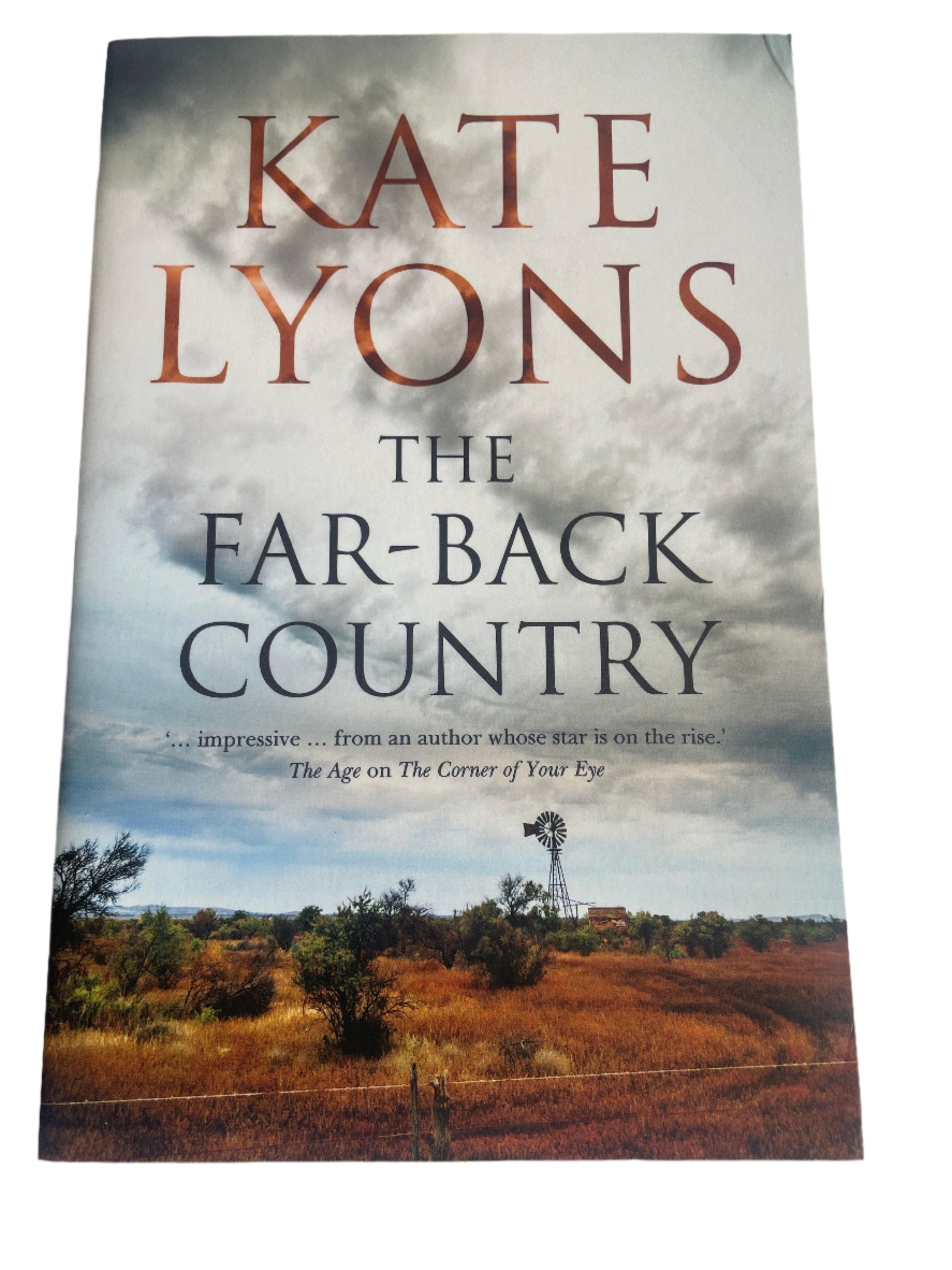 Book : The Far-back country by Kate Lyons - Scroll through thrift