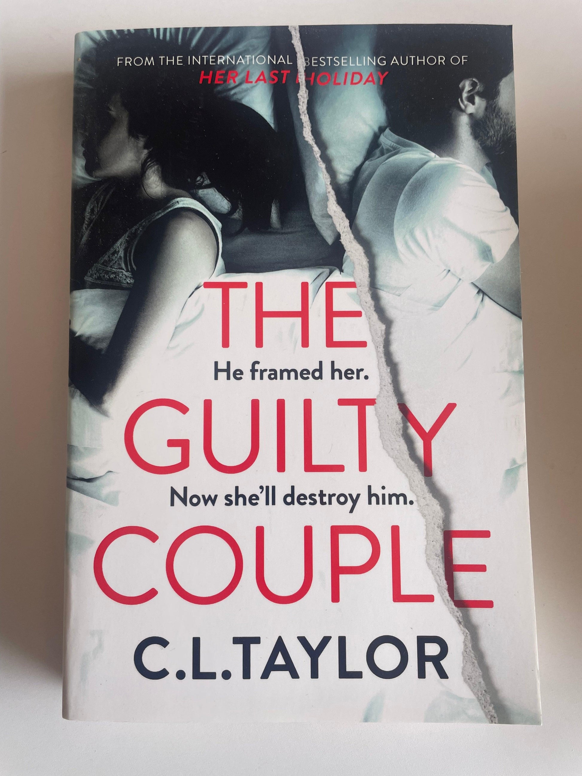 Book : The guilty couple by C.LTaylor - Scroll through thrift