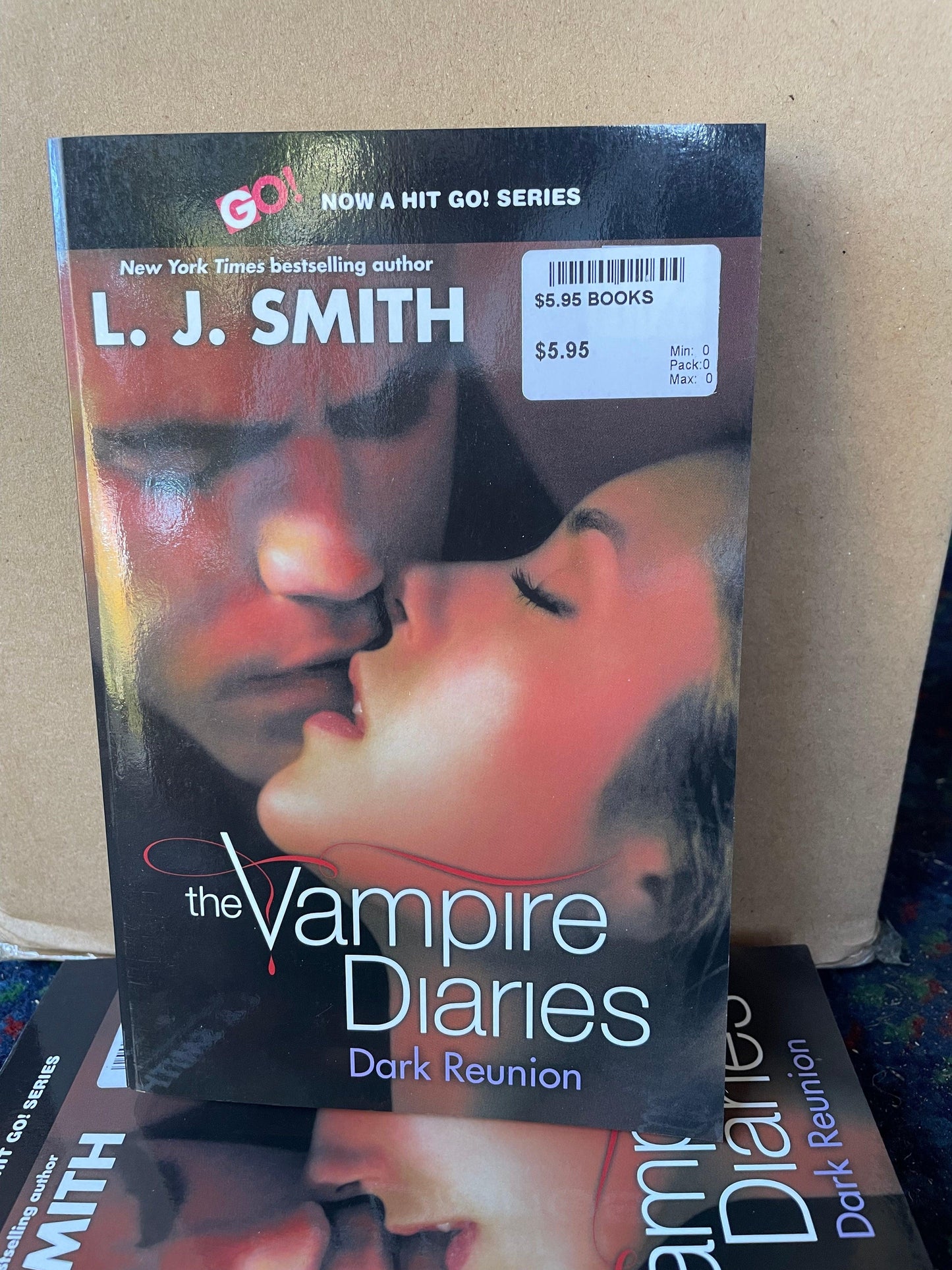 Book: The Vampire Diaries Dark Reunion paperback - Scroll through thrift