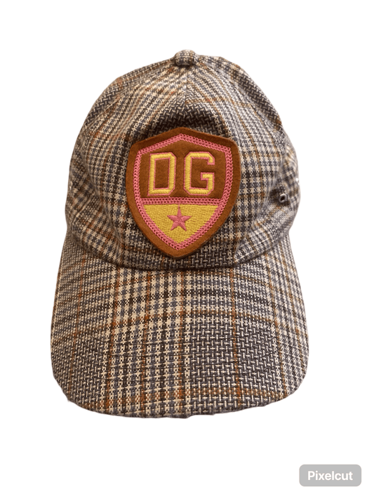 DG logo embroiderd hat one size fits most - Scroll through thrift