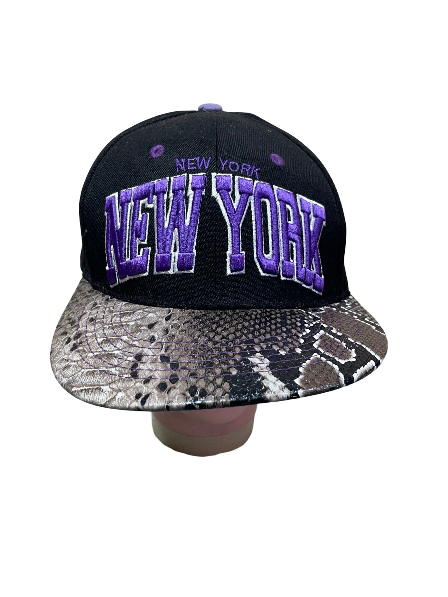 New York purple snake skin Hat/Cap - Scroll through thrift