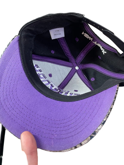 New York purple snake skin Hat/Cap - Scroll through thrift