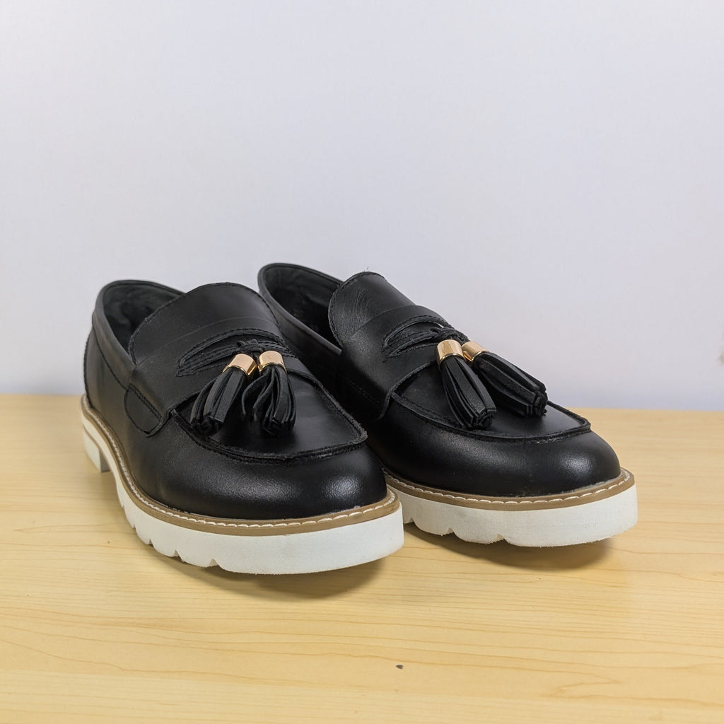 Piper black woman's loafers size 38 - Scroll through thrift