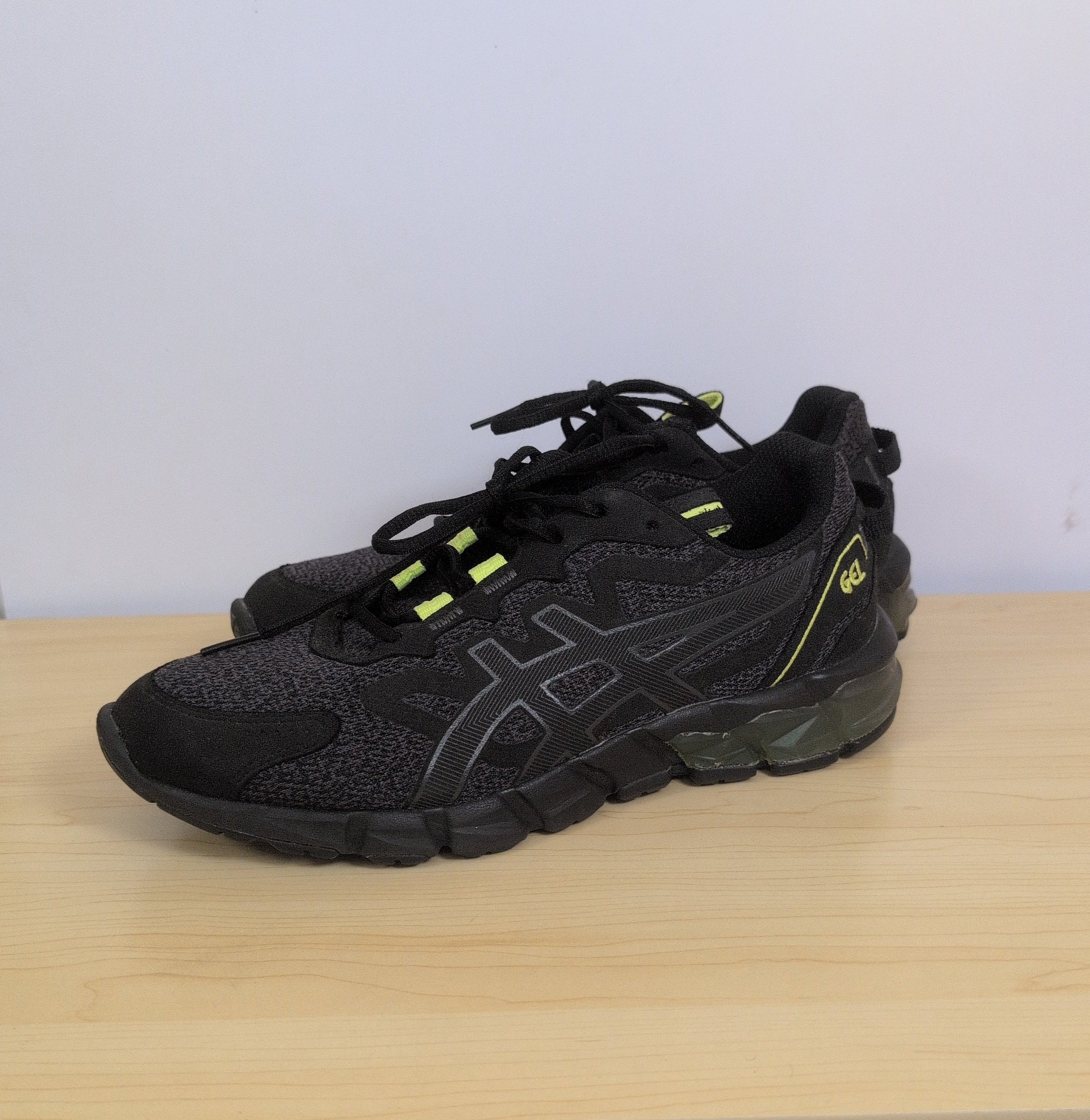 Asics Gel-Quantum 90 size us 7 mens shoe