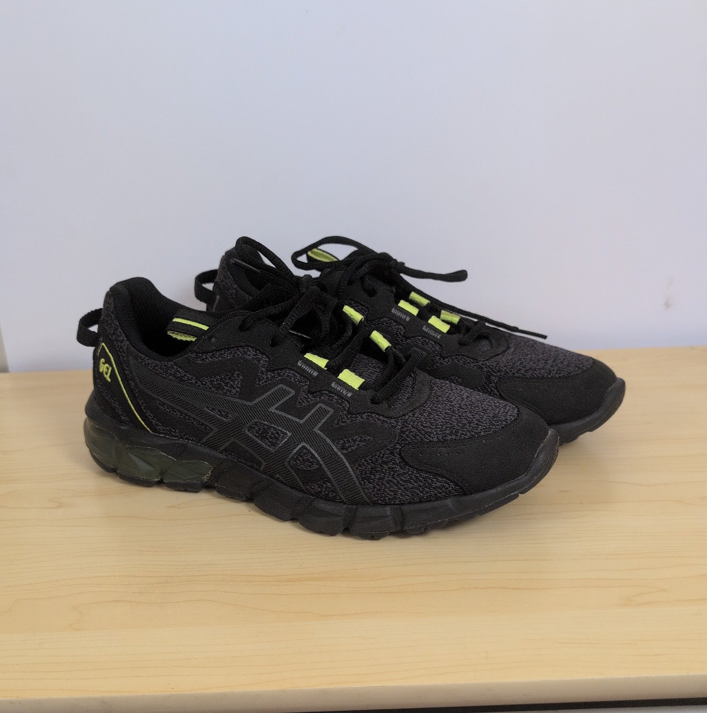 Asics Gel-Quantum 90 size us 7 mens shoe