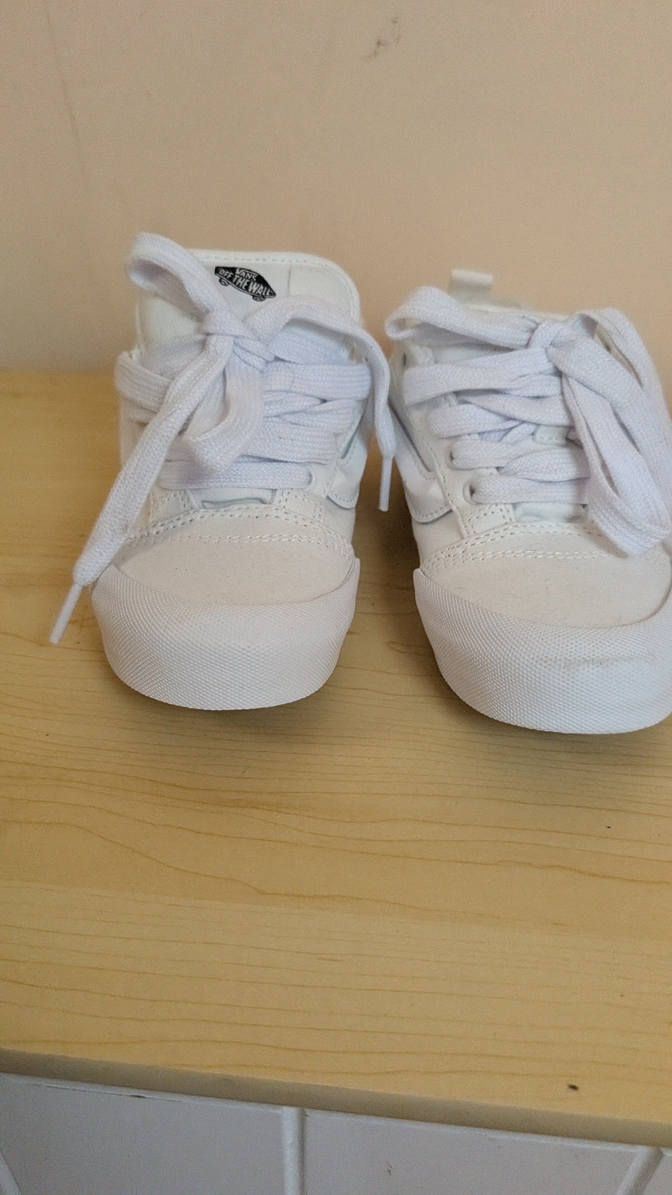 Kids vans nu skool white skater shoe size us3 - Scroll through thrift