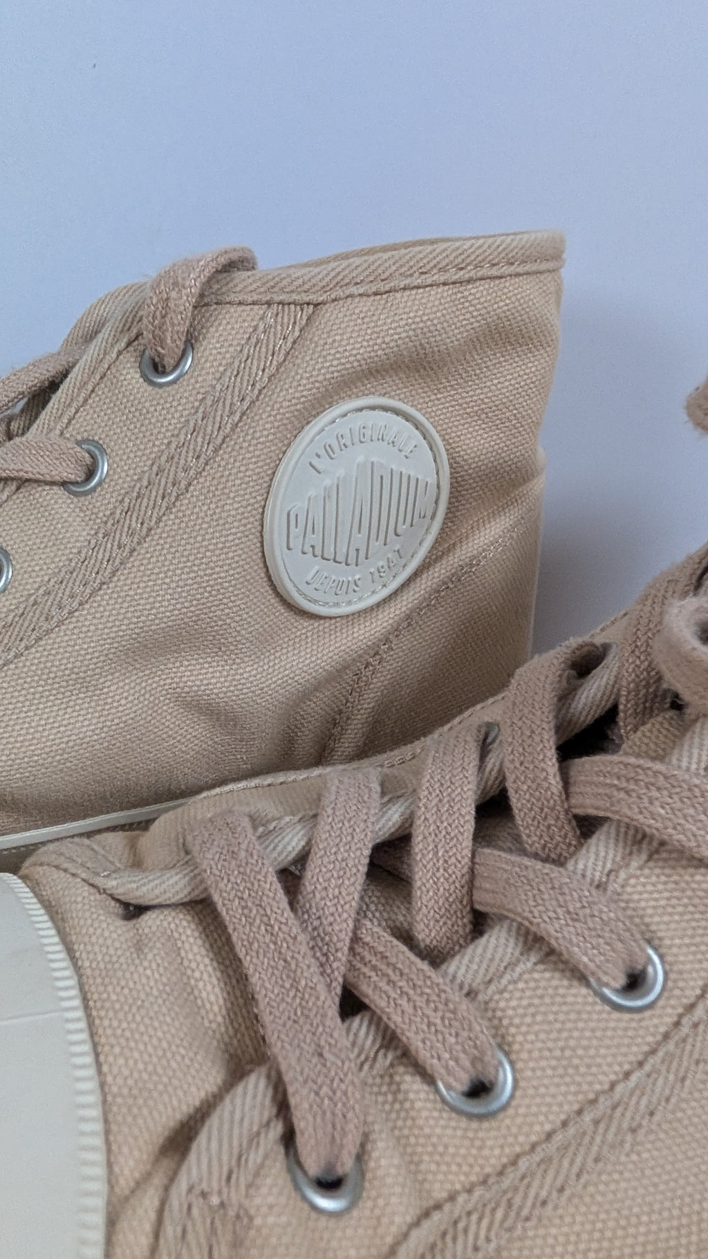 Unisex palladium shoes size woman's 9.5 mens - Scroll through thrift