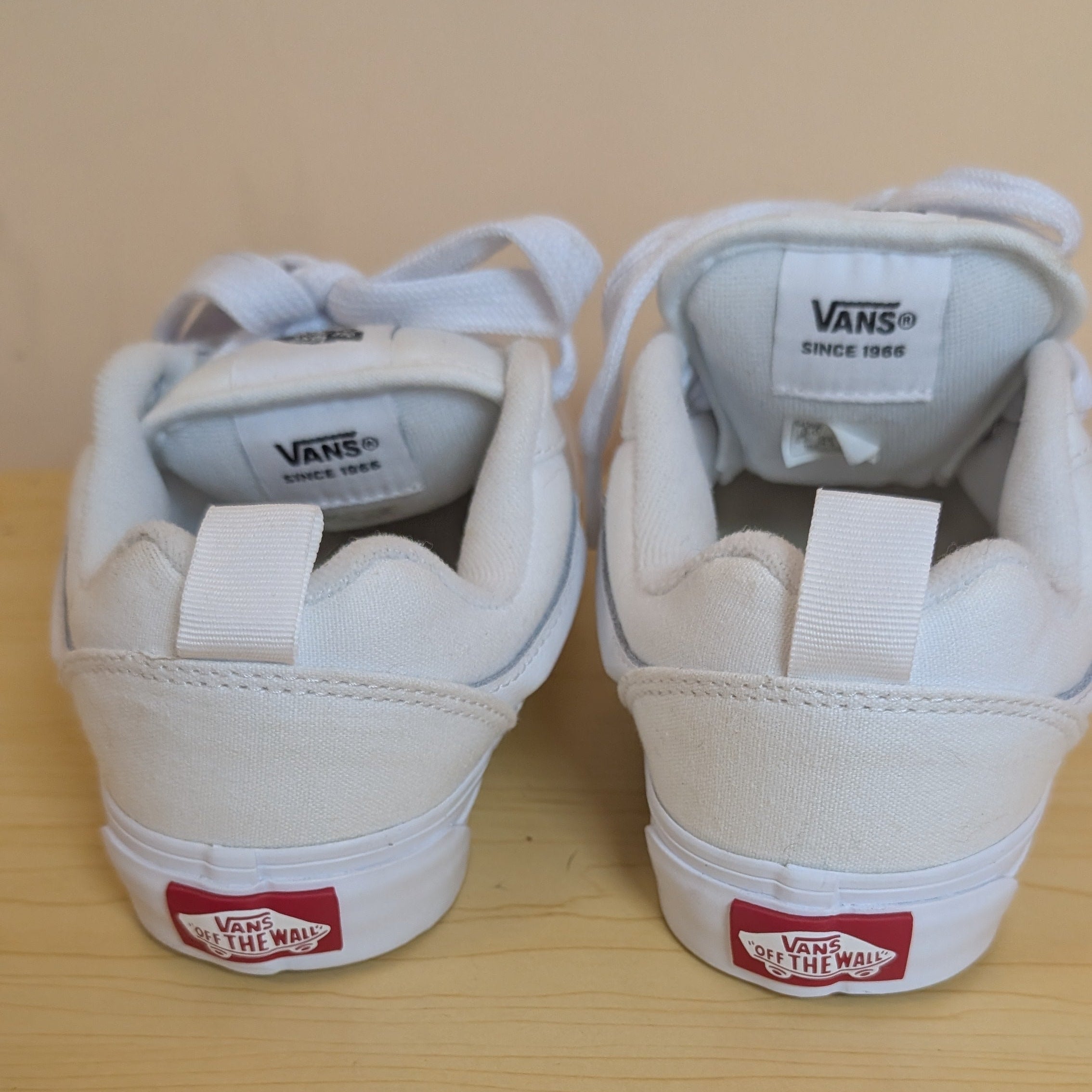 Kids vans nu skool white skater shoe size us3 - Scroll through thrift