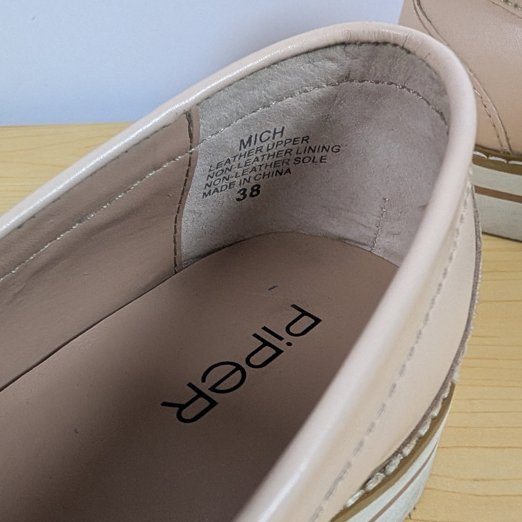Piper shoes loafers size 38 womans - Scroll through thrift