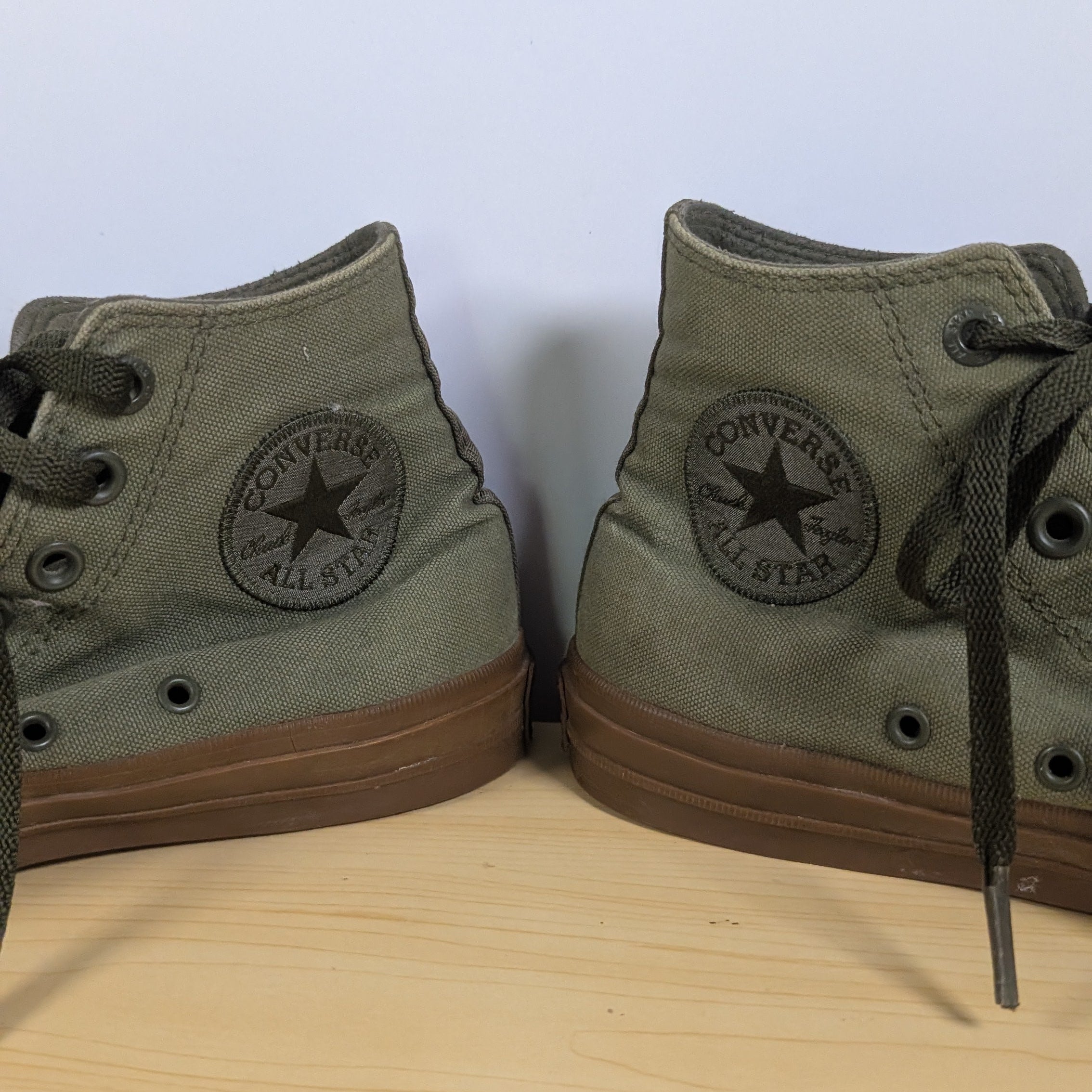 Mens chuck Taylor converse all star  shoes size 7 - Scroll through thrift