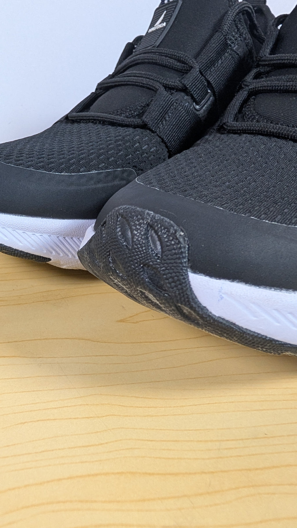 Nautica mens joggers size 9.5 us ortholite