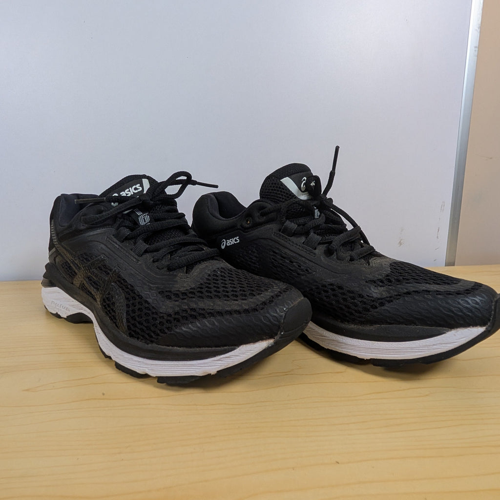 Asics Gt-20006 size us 7 - Scroll through thrift