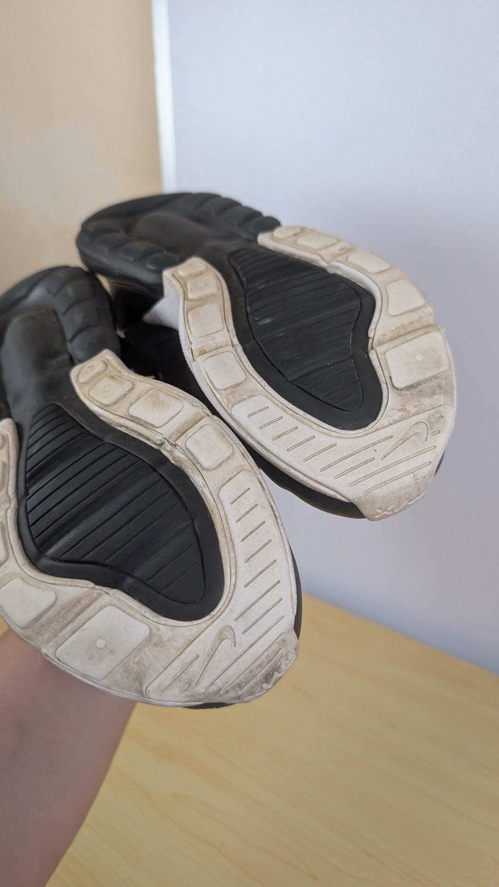 Nike airmax 270 size us8