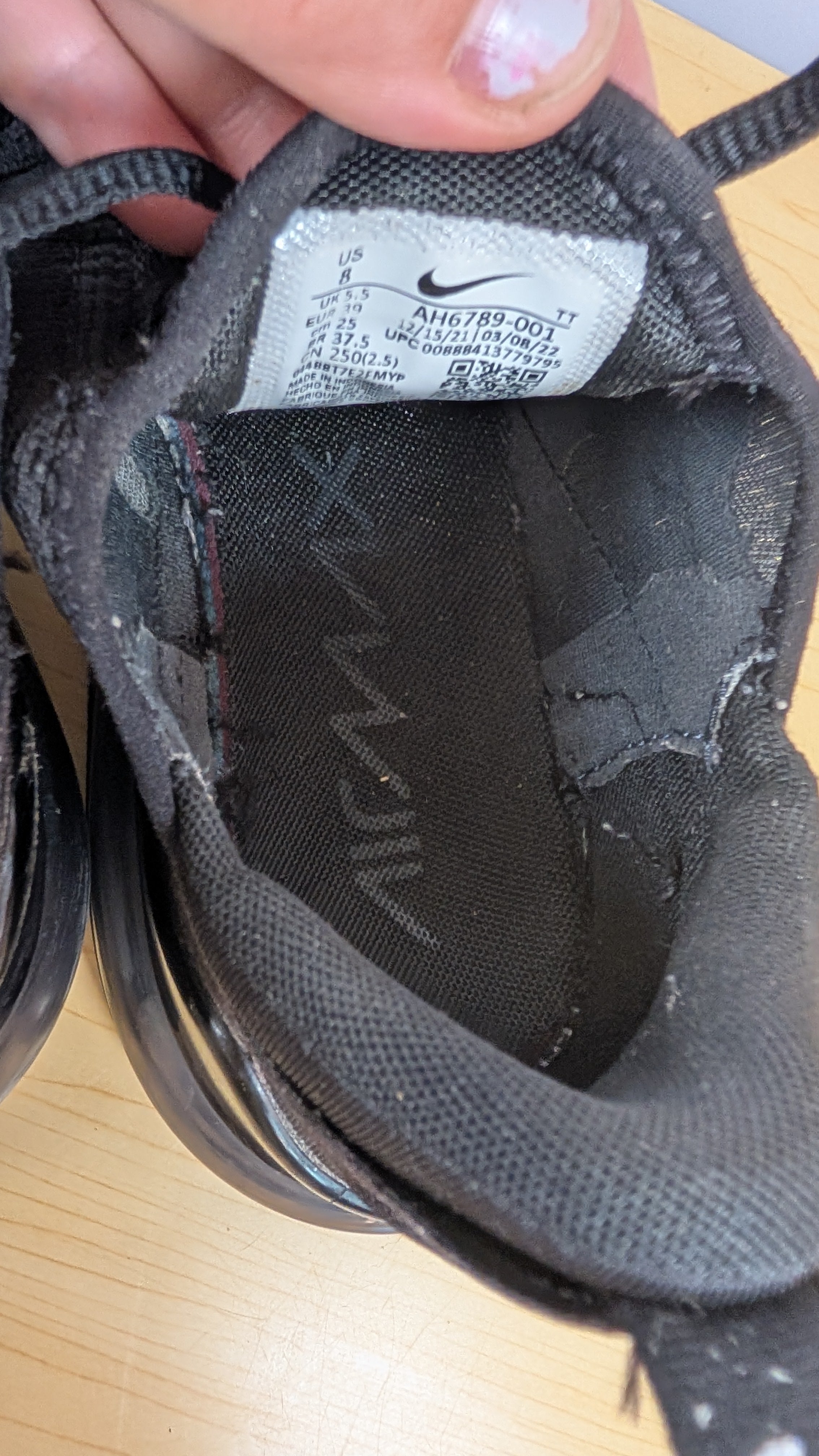 Nike airmax 270 size us8