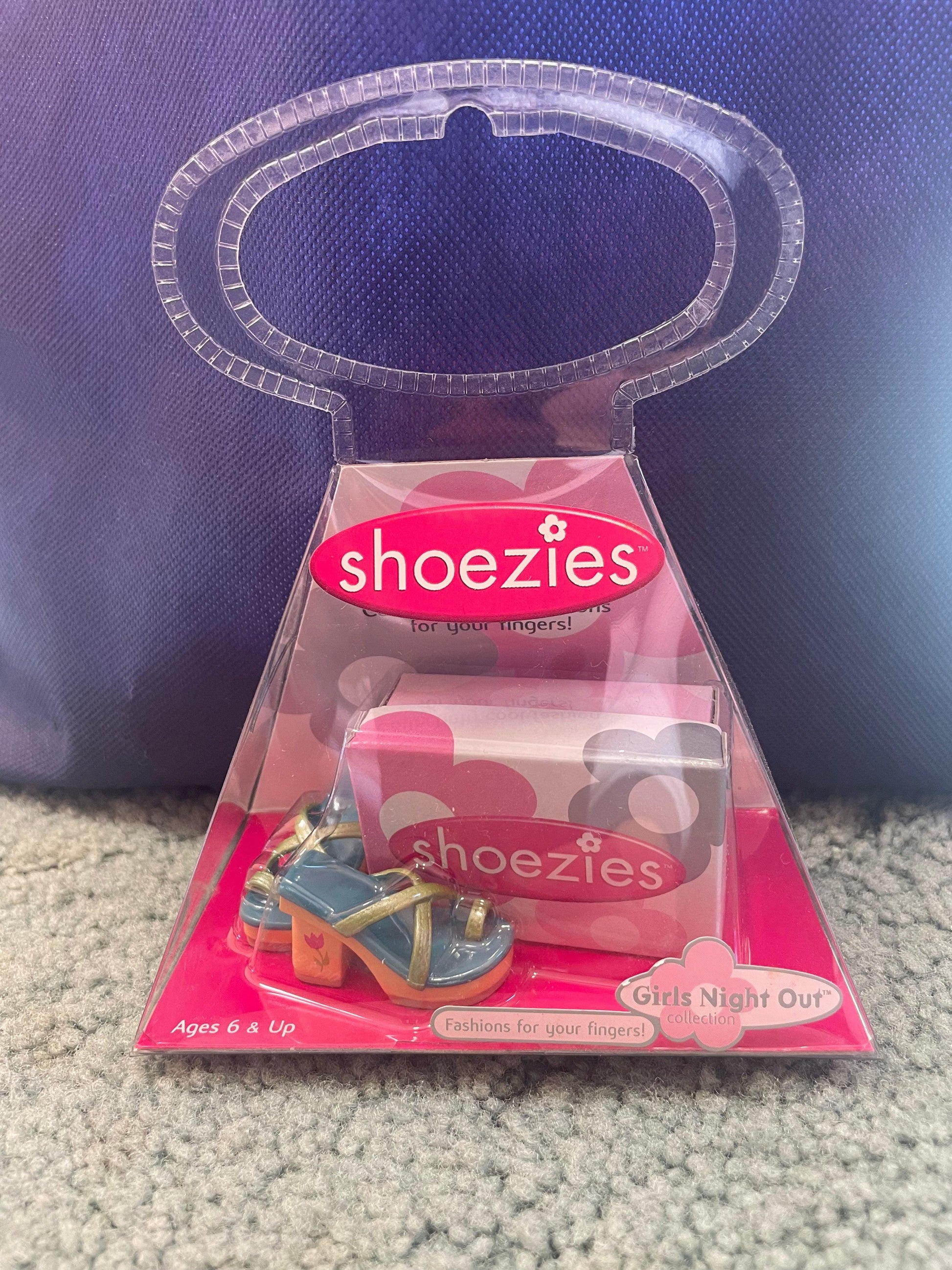 Shoezies collectable mini shoes teal - Scroll through thrift