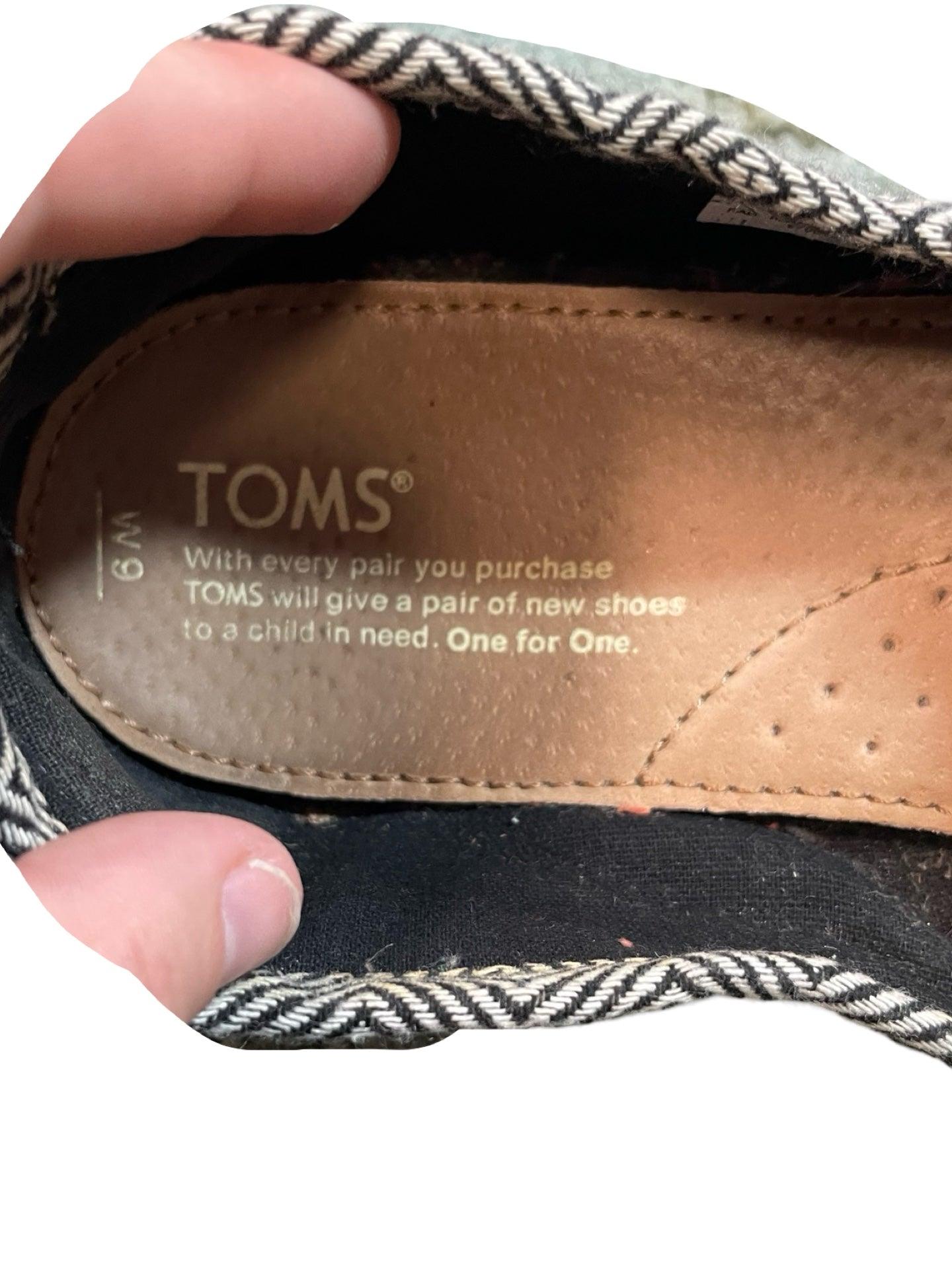 Toms shoes womans size 9 slip on - Scroll through thrift