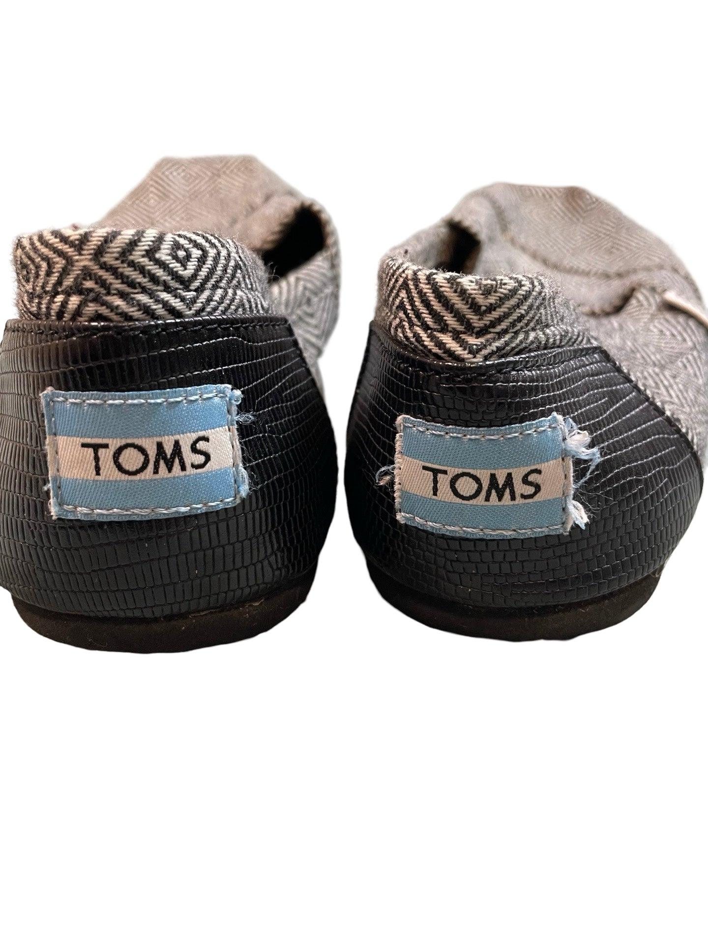 Toms shoes womans size 9 slip on - Scroll through thrift