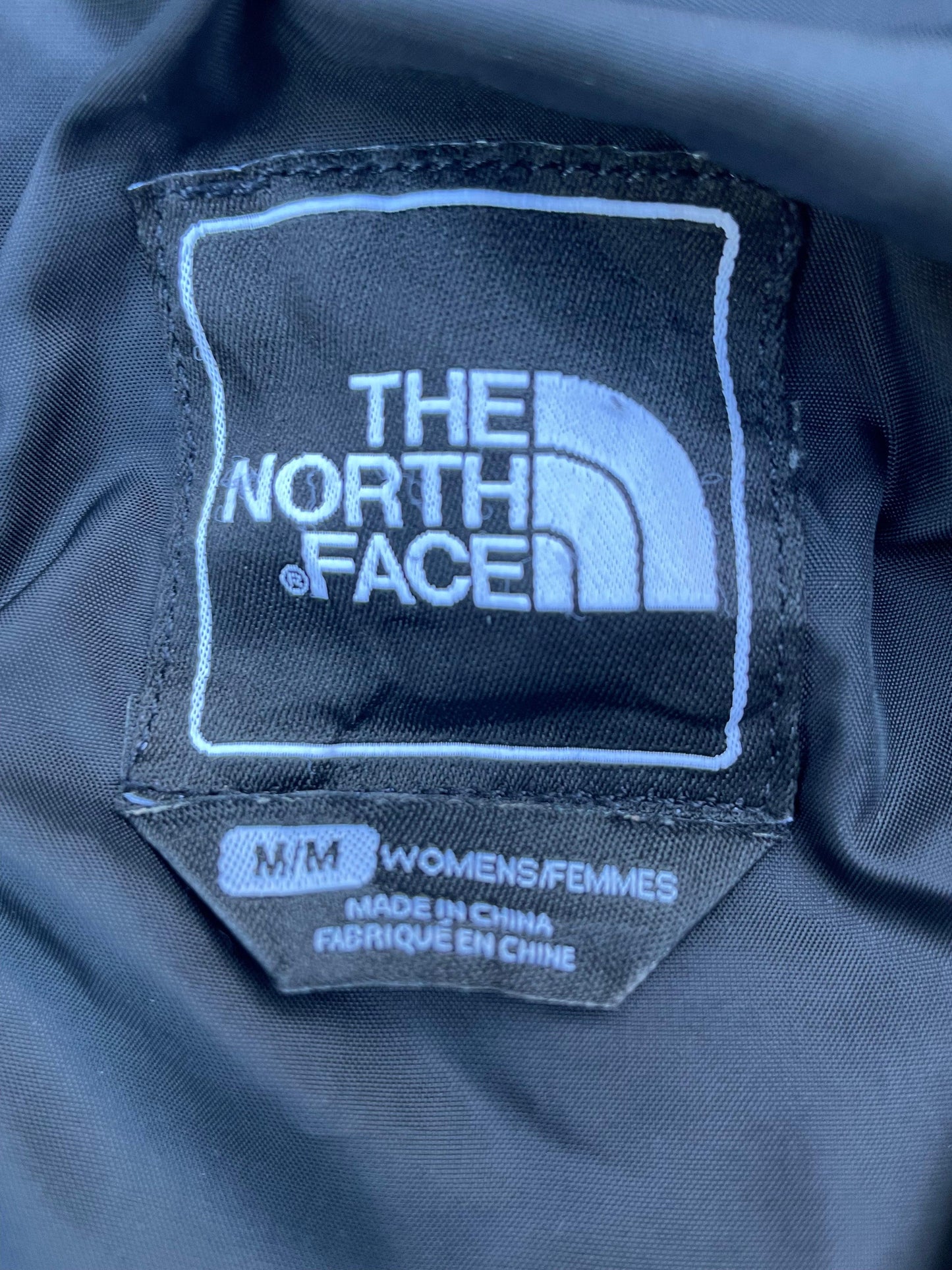 Women's The North Face Winbreaker coat jacket medium - Scroll through thrift