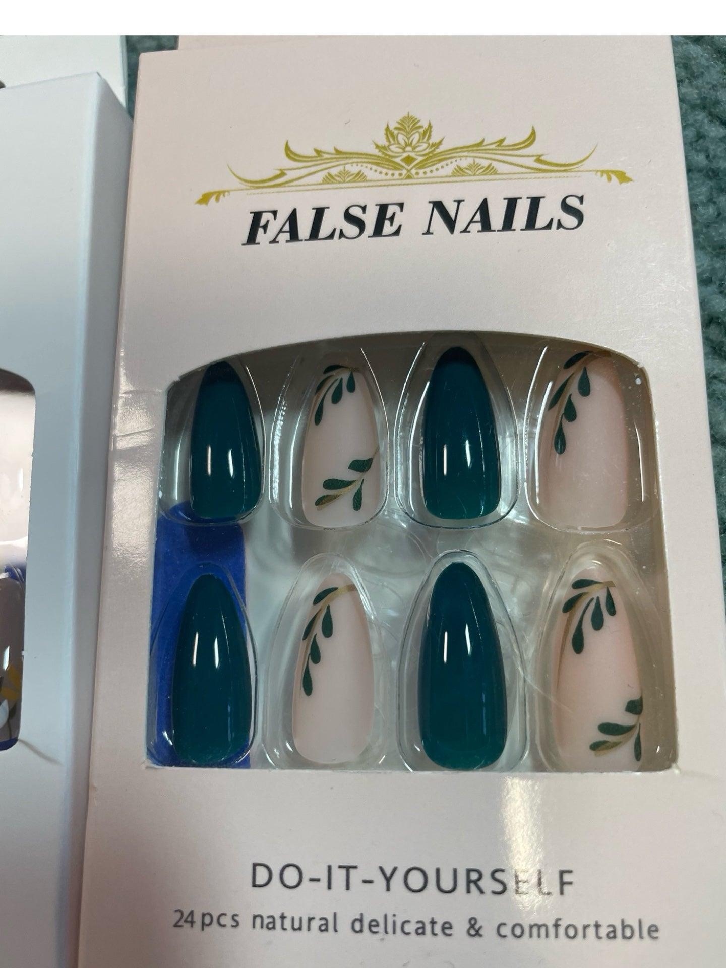 x4 packs of brand new false nails. - Scroll through thrift